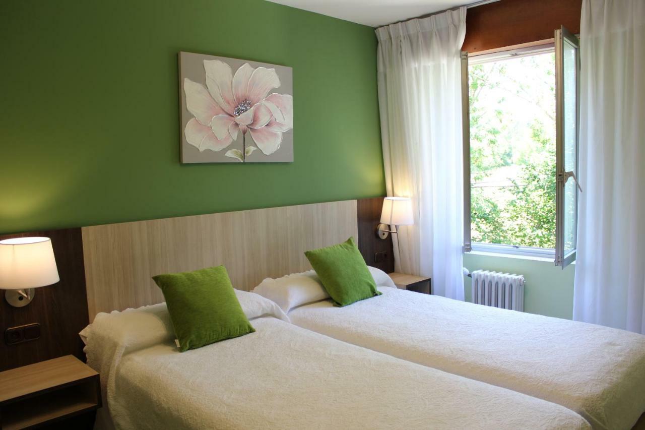 Hostal Casa Abascal Посада-де-Вальдеон Экстерьер фото