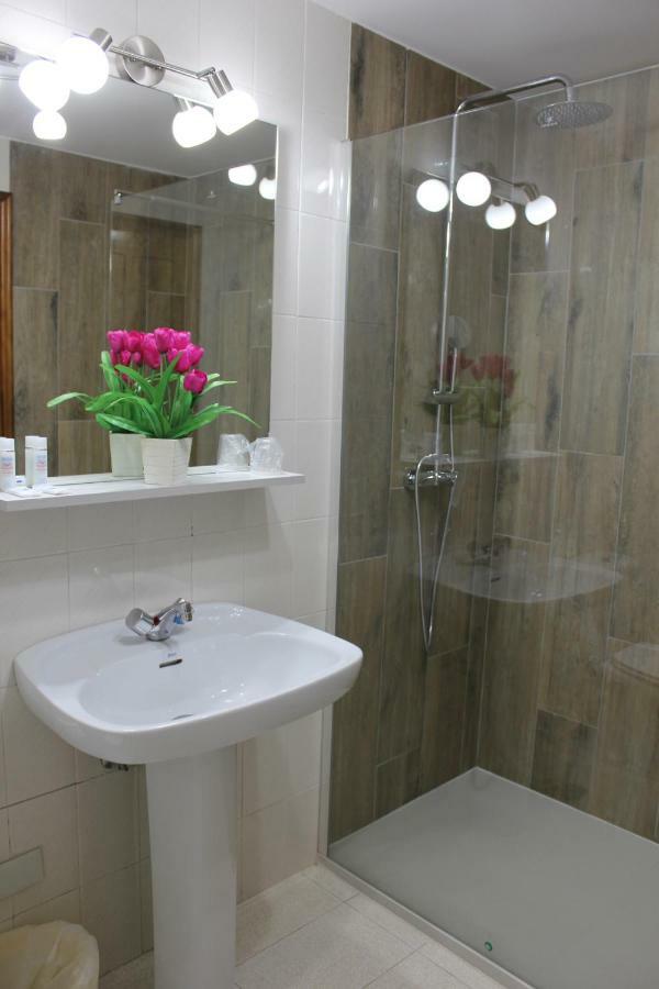 Hostal Casa Abascal Посада-де-Вальдеон Экстерьер фото